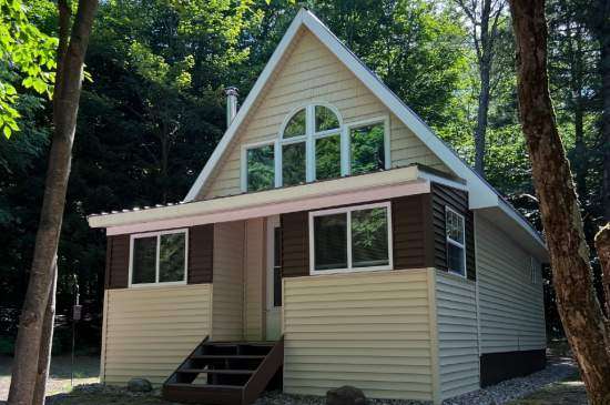 Waterfront Cabin in Redfield – 624 Waterbury Rd. Redfield