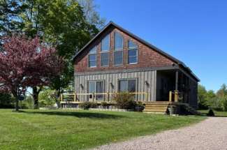Rustic Country Home for Sale – 11576 Thompson Corners Florence Rd.